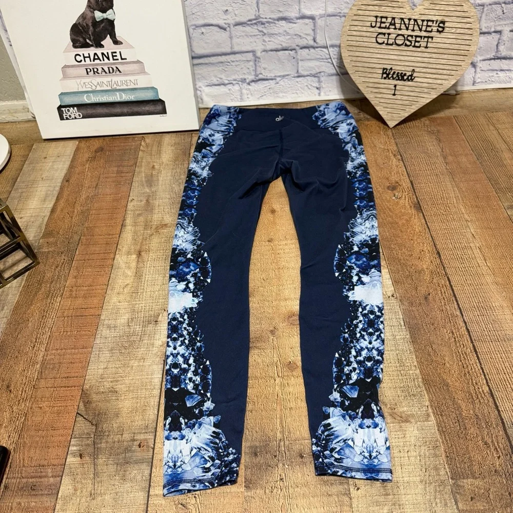 Alo Yoga Airbrush Leggings in Dark Crystal Navy blue